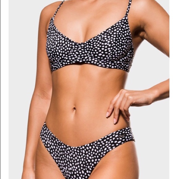 BLACKBOUGH SWIM - Willow top - NEW NW - Picture 2 of 4